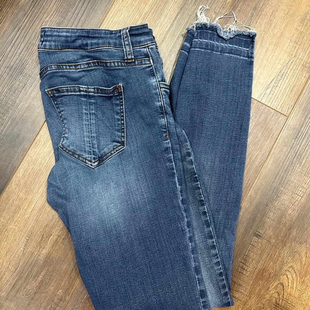 Prosperity Distressed Women's Cropped Jeans